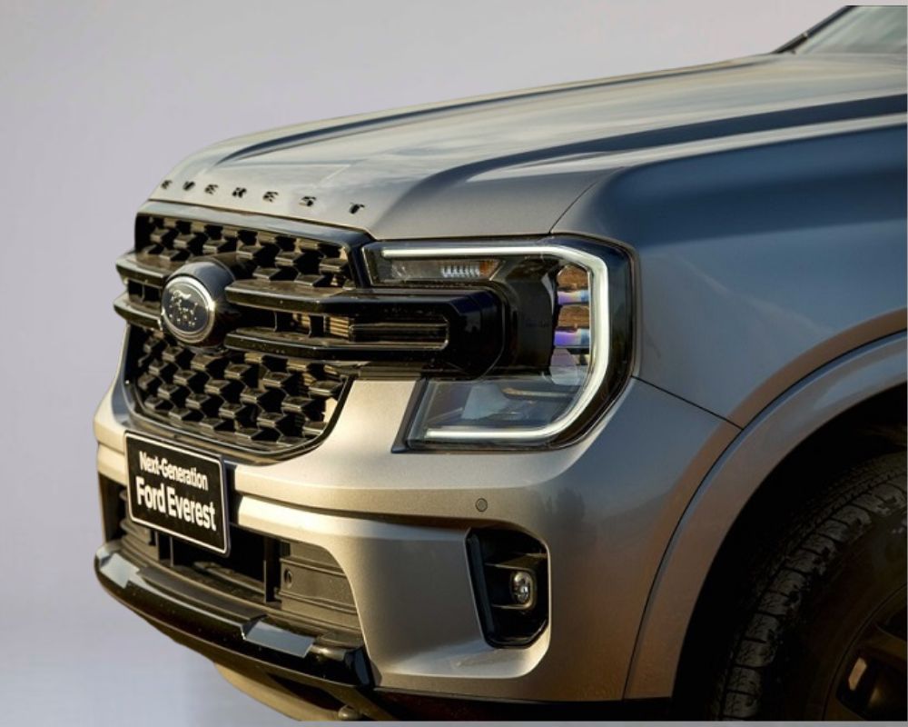 Đầu xe Ford Everest 7 Chỗ