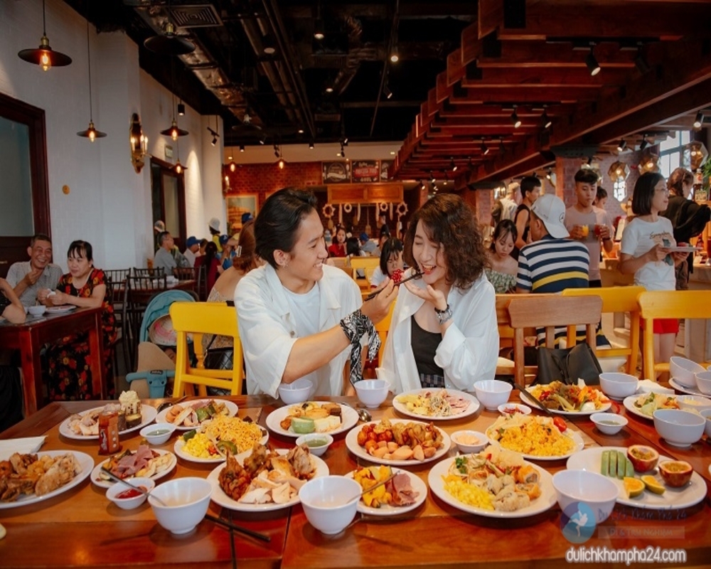 Thưởng thức ẩm thực phong phú ở Bà Nà Hills