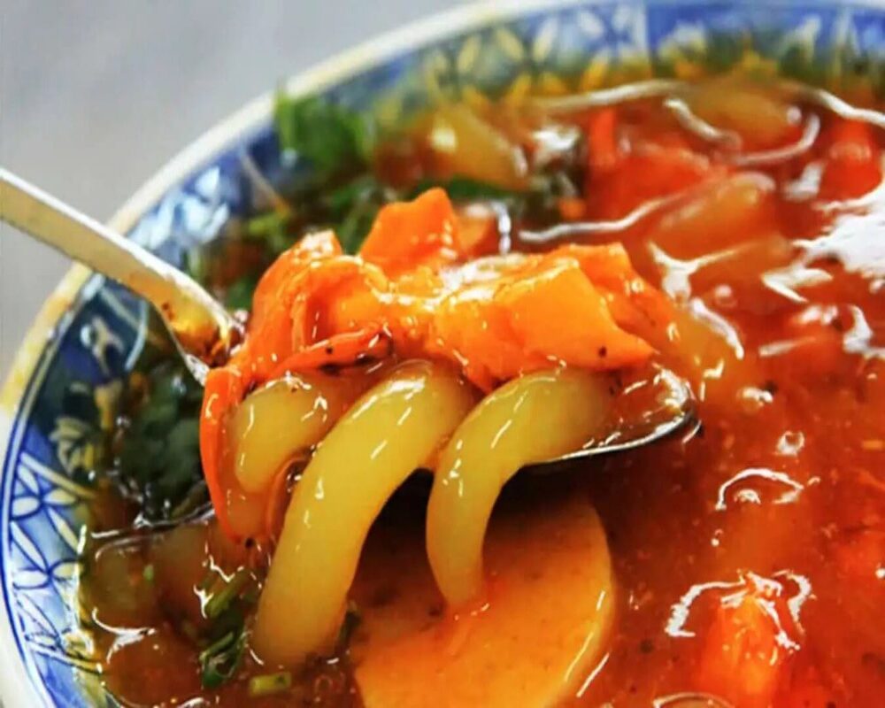 Đến Huế Nhất định bạn phải thử bánh canh Nam Phổ