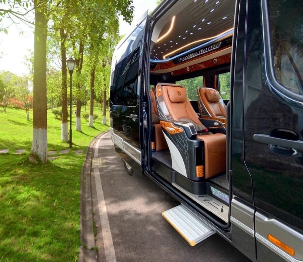 Thuê xe limousine đi Đà Lạt