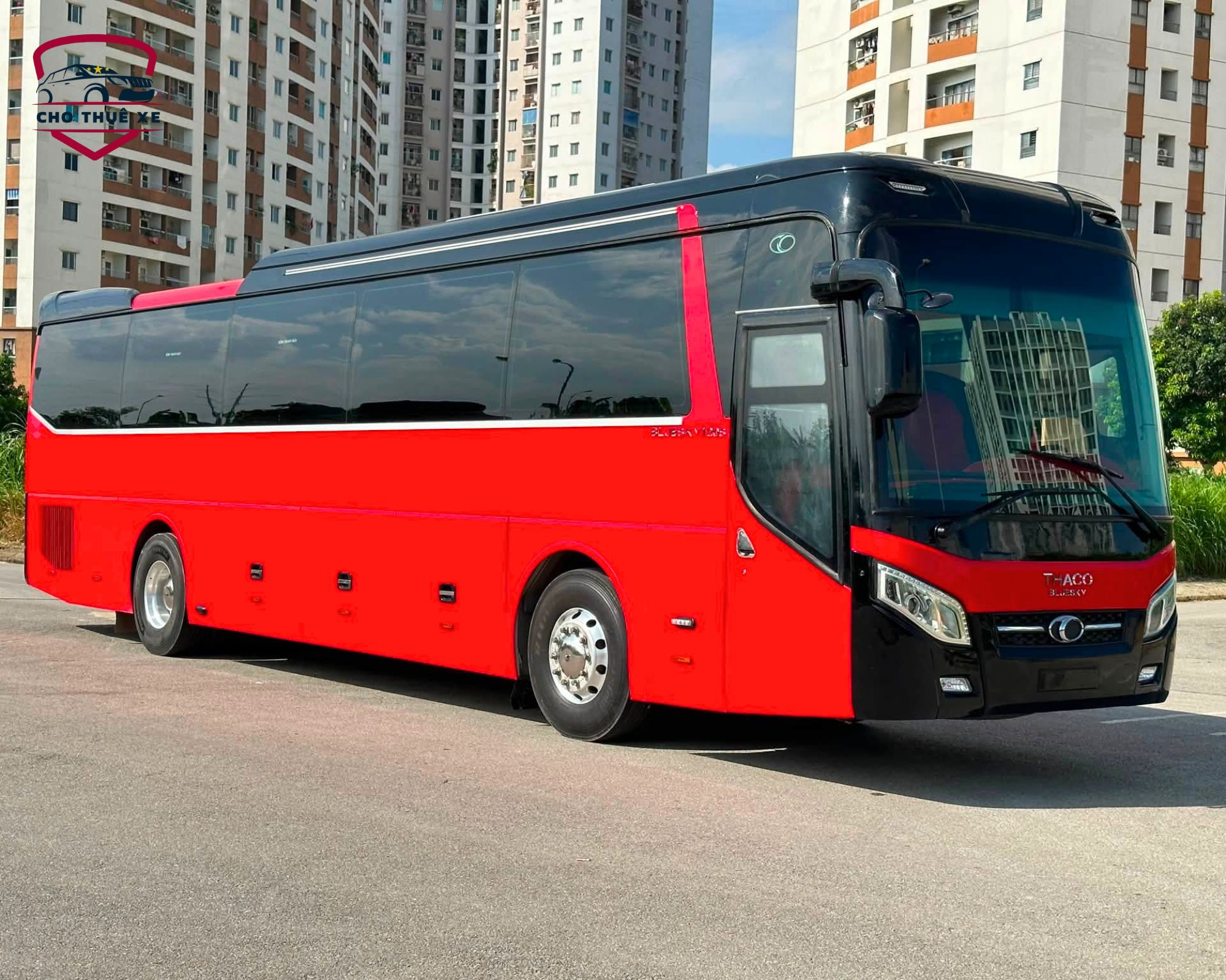 Thaco Bluesky 45 chỗ
