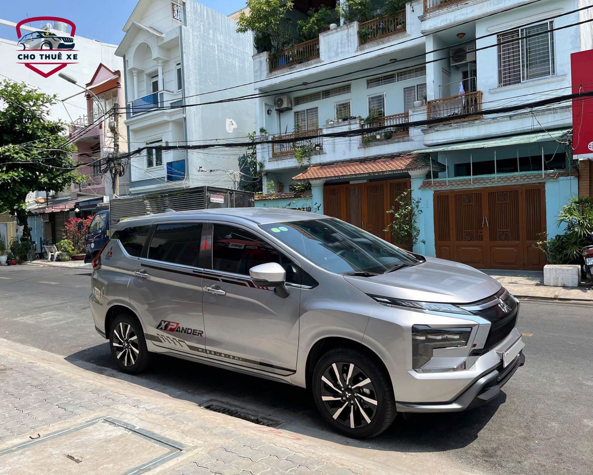 Xe 7 chỗ cho gia đình nhỏ để hành lý rộng rãi