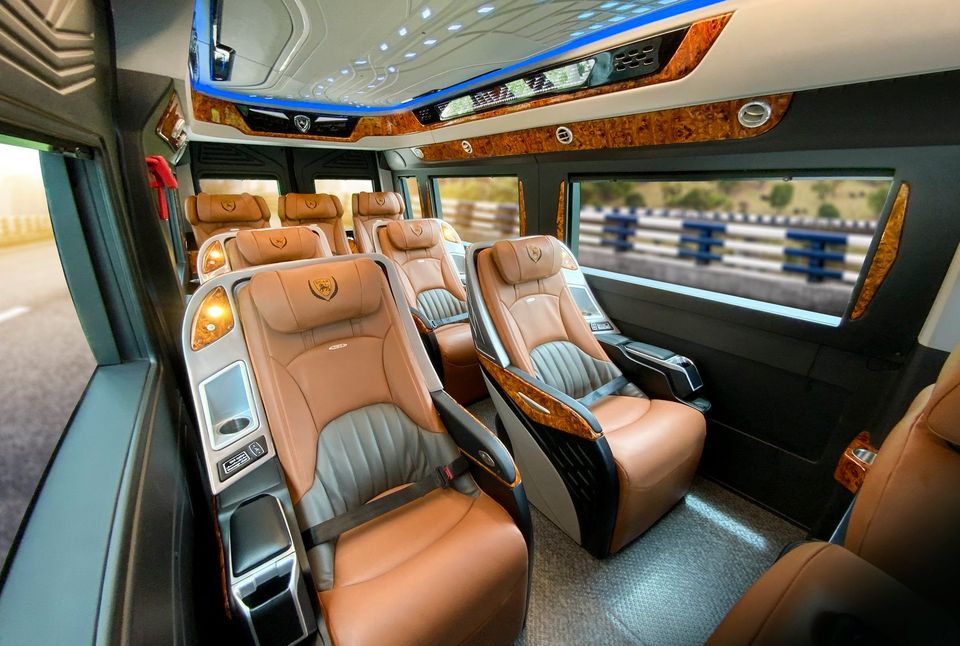 Thuê xe Limousine Sài Gòn đi chơi Đà Lạt