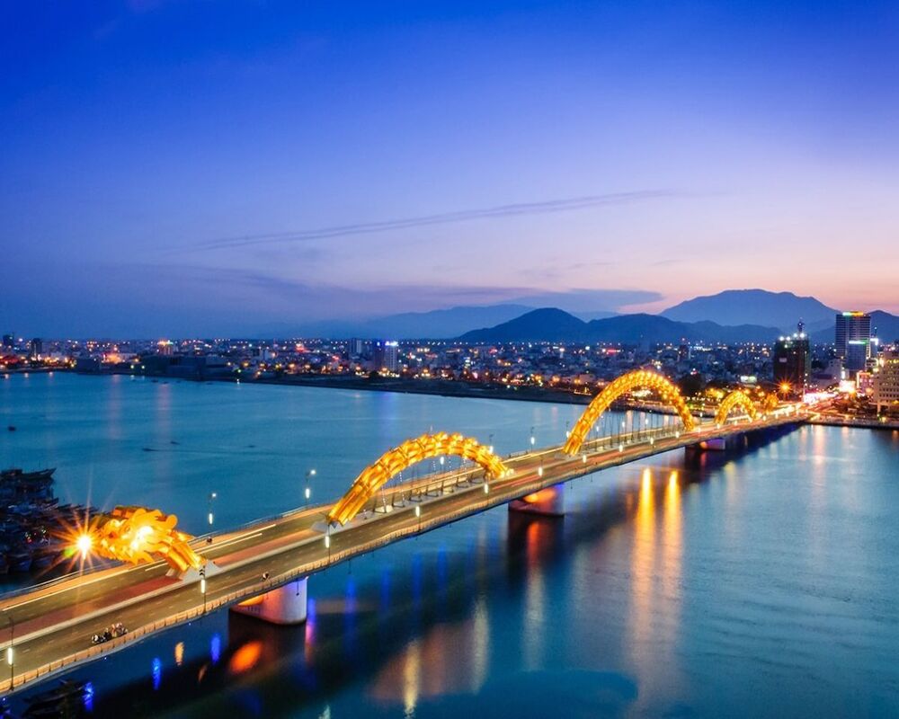 Hãy đến Cầu Rồng khi đến Đà Nẵng
