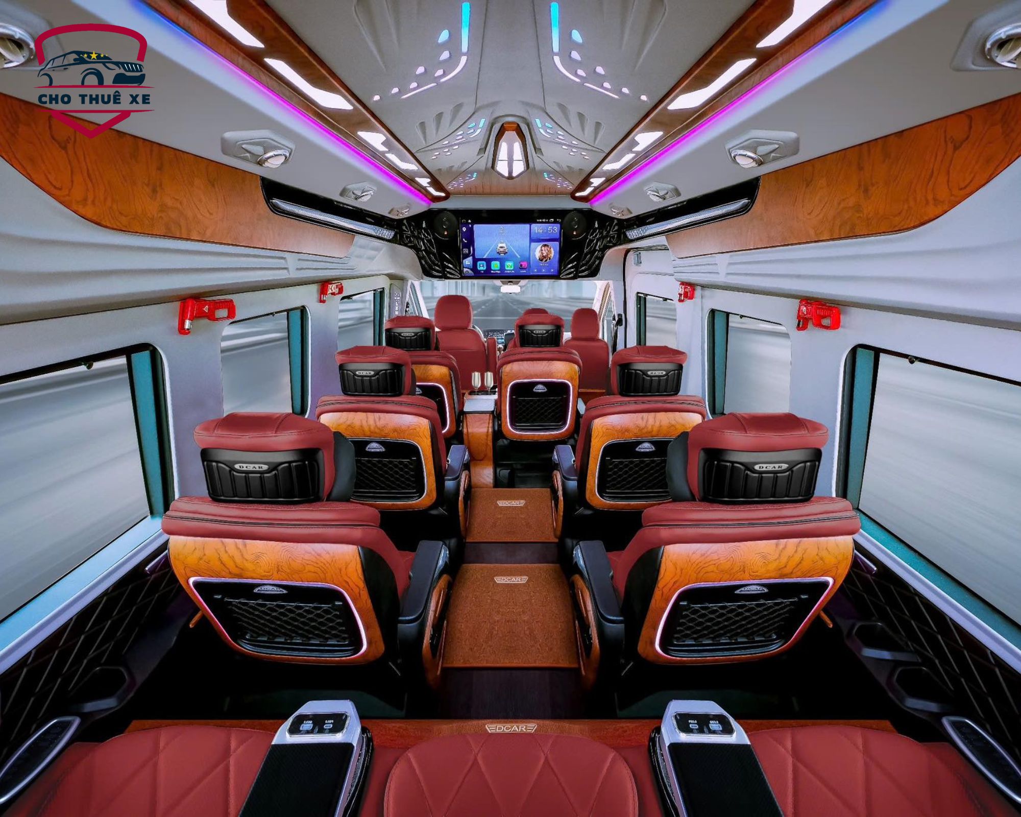 Ghế ngồi êm ái và không gian nội thất đẳng cấp của xe limousine 12 chỗ, sẵn sàng cho chuyến đi Long Hải