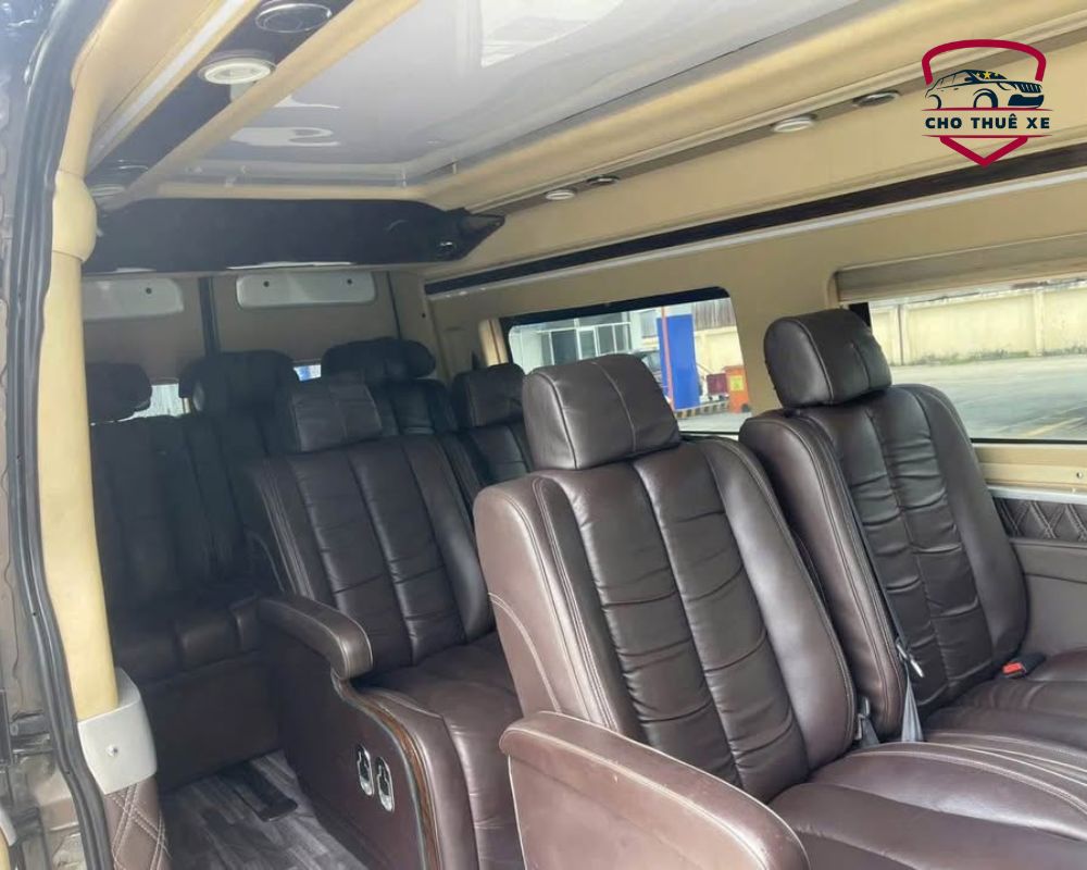 Xe Limousine 9 chỗ