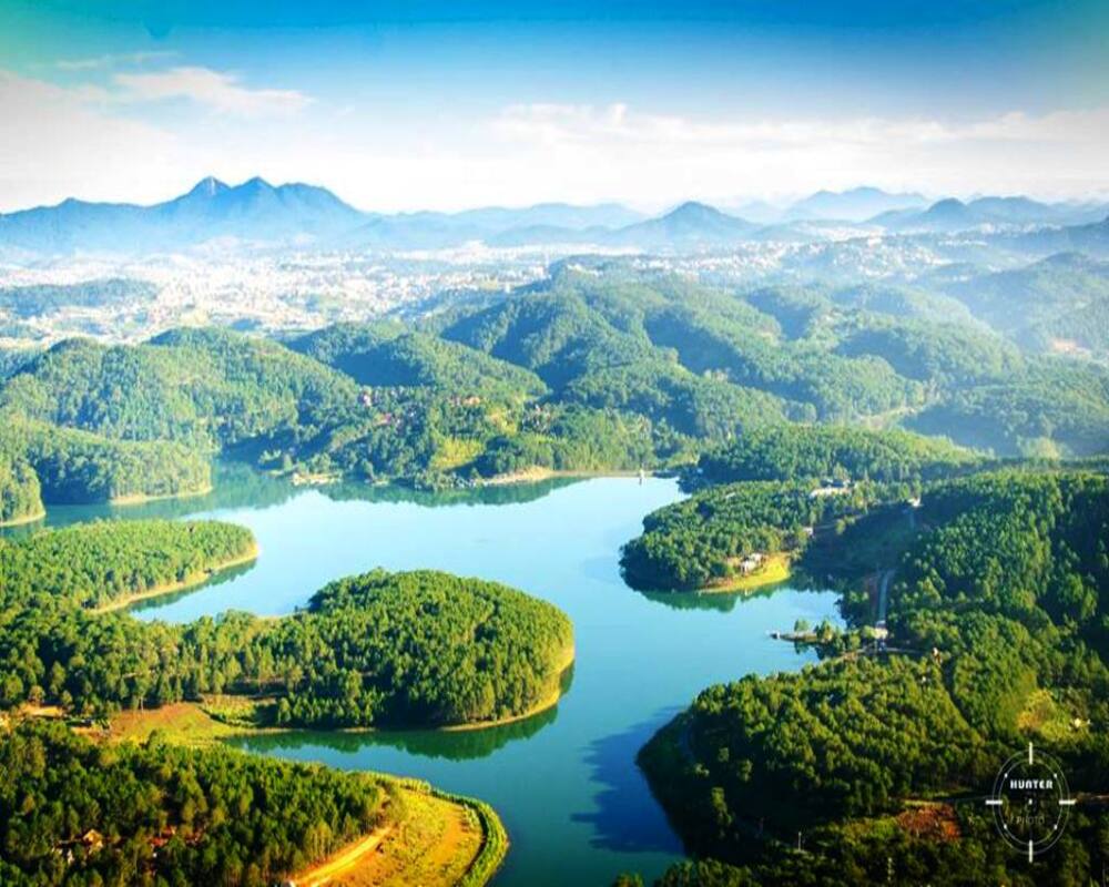 Đồi Đa Phú là địa điểm thu hút đông đảo giới trẻ
