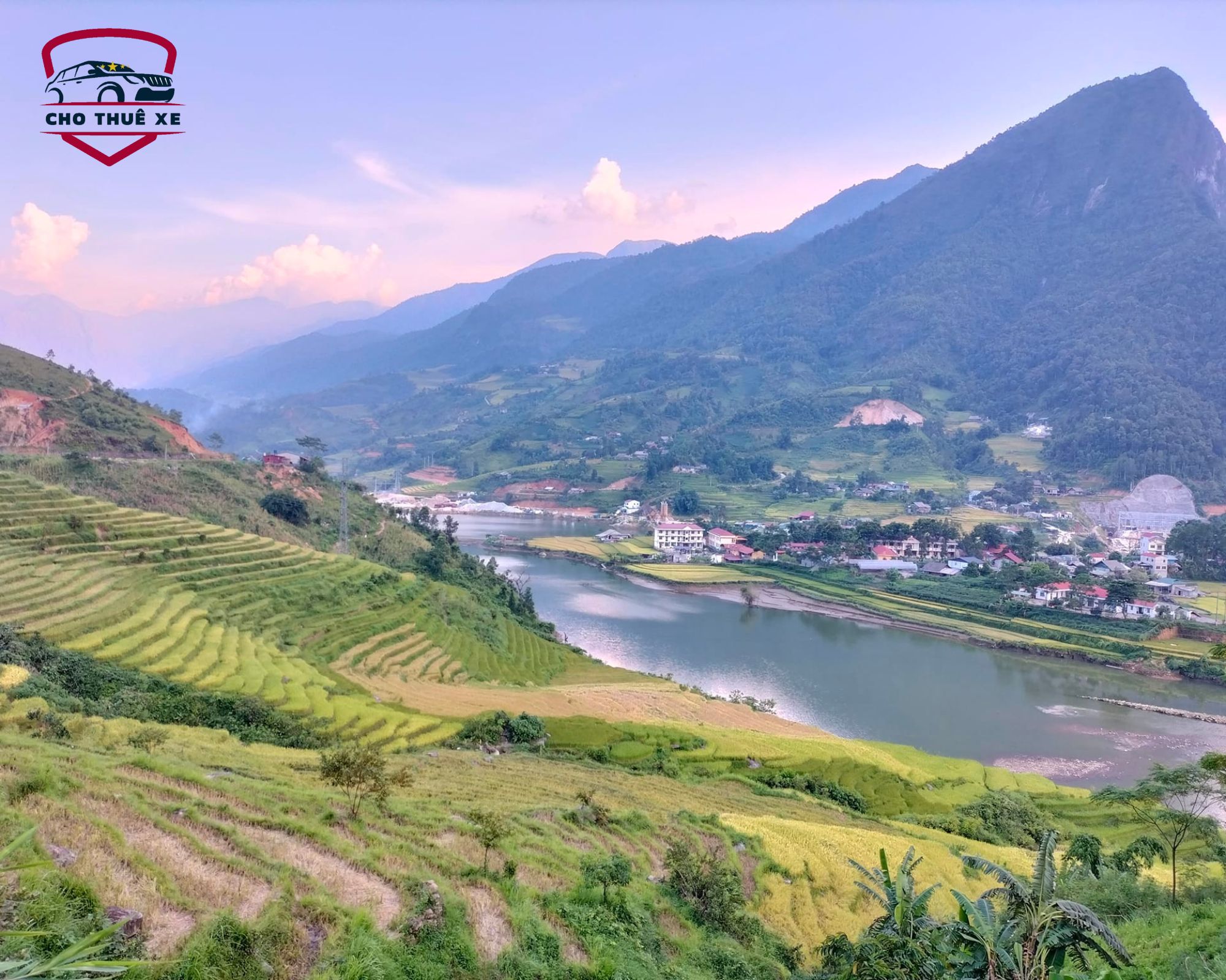 Bình yên đến lạ ở Bản Hồ, Sa Pa. Khung cảnh nên thơ với dòng sông uốn lượn và những bản làng ẩn mình