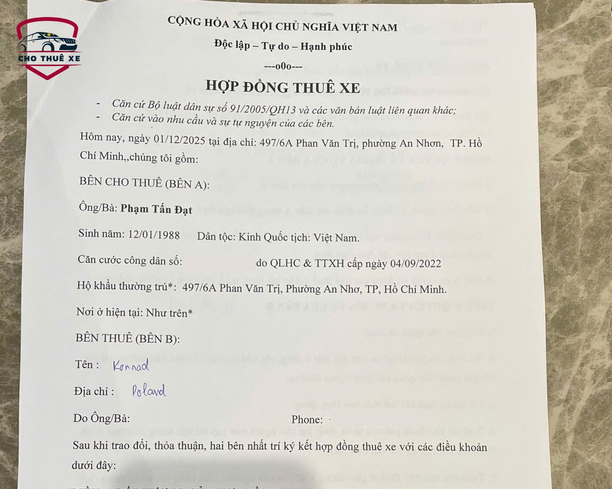 Mẫu hợp đồng cho thuê xe tự lái đã điền thông tin khách hàng cá nhân
