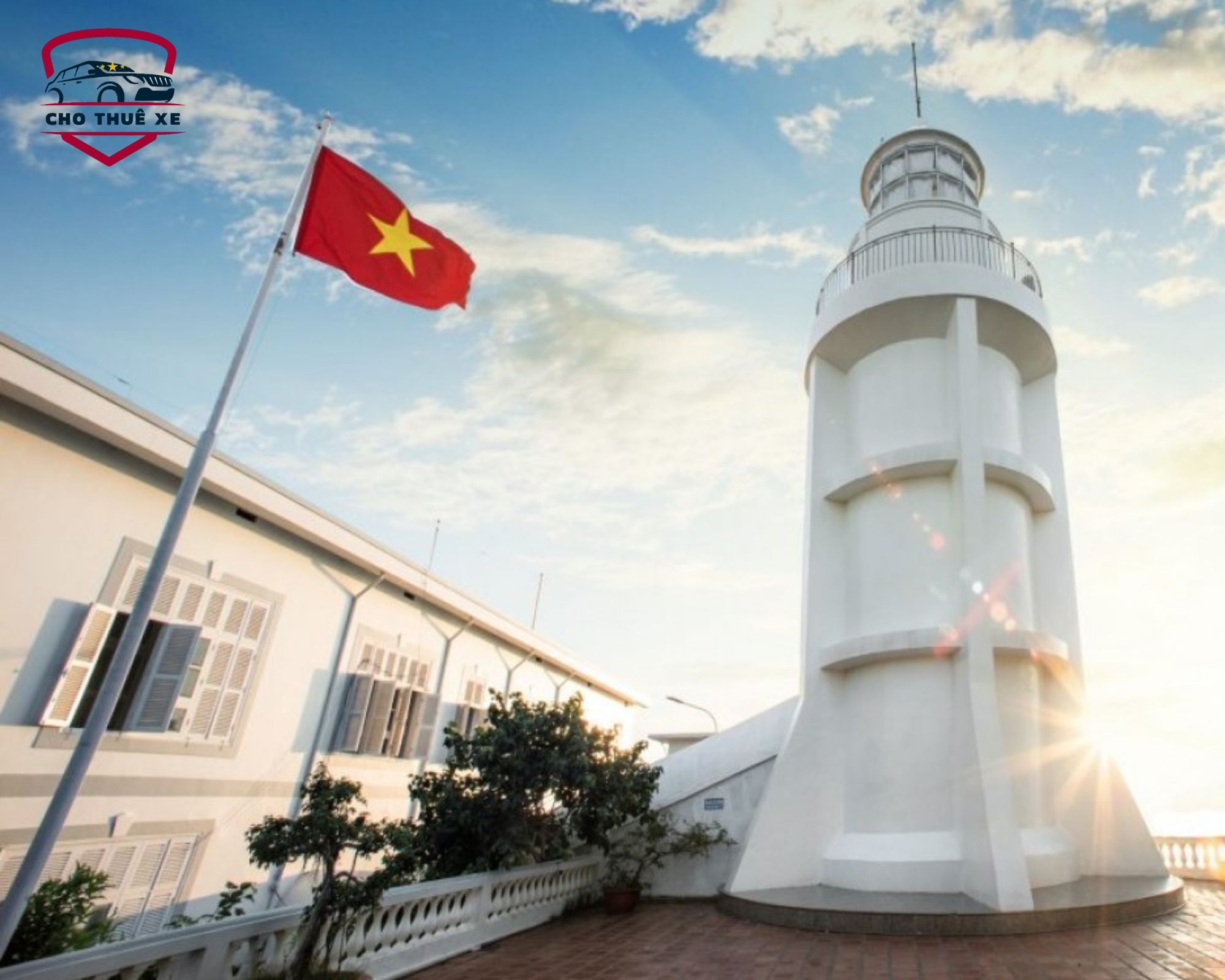Ngọn hải đăng Vũng Tàu sừng sững giữa trời và biển, một biểu tượng kiêu hãnh của thành phố biển