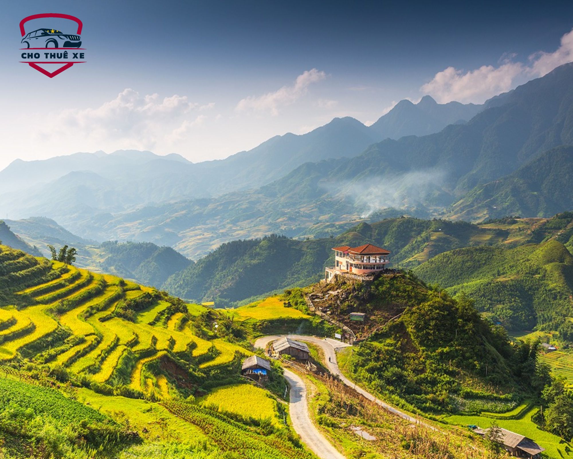 Sắc vàng mùa lúa chín hòa quyện cùng núi non hùng vĩ, tạo nên bức tranh Thung lũng Mường Hoa đẹp mê hồn