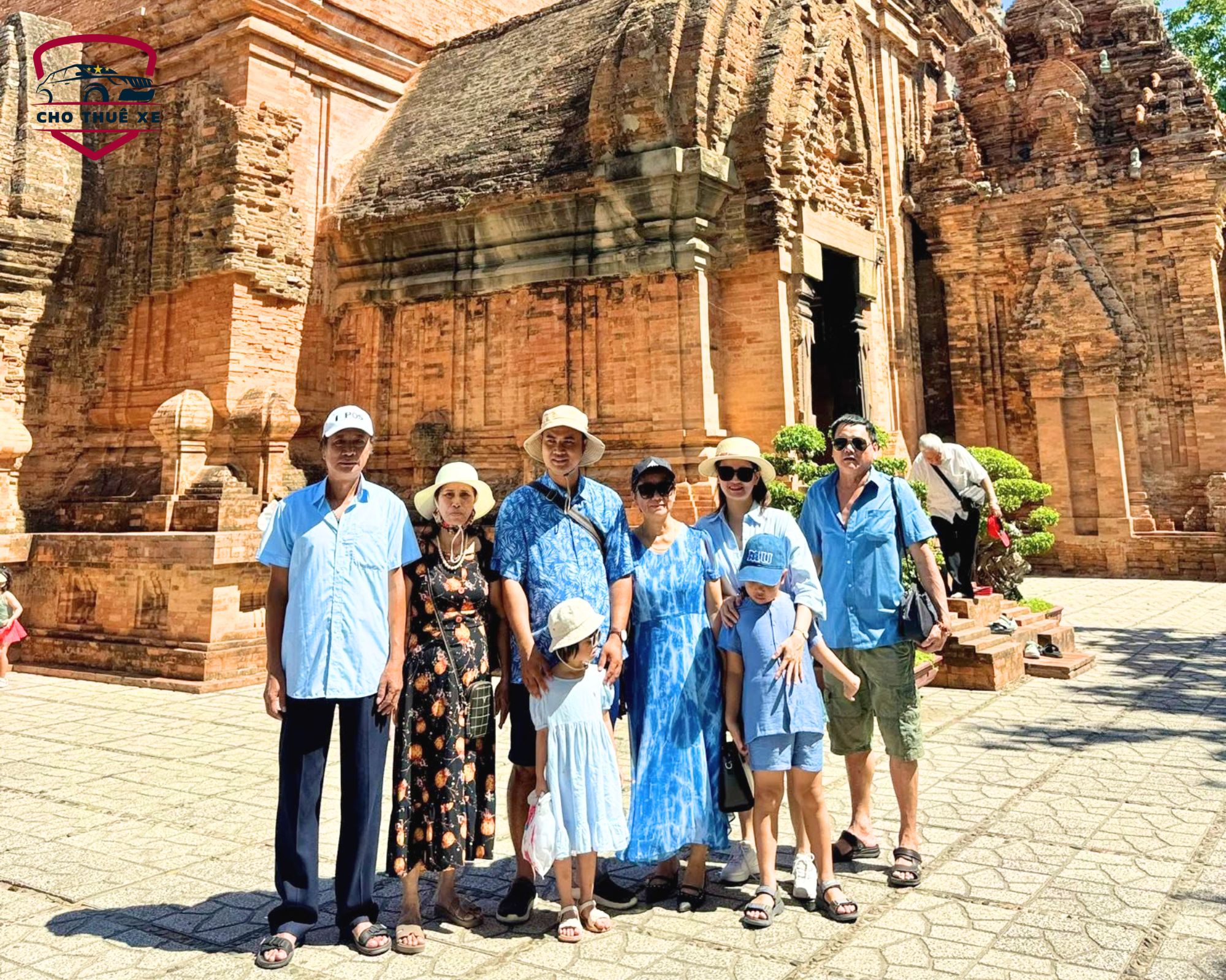 Tham quan Tháp Bà