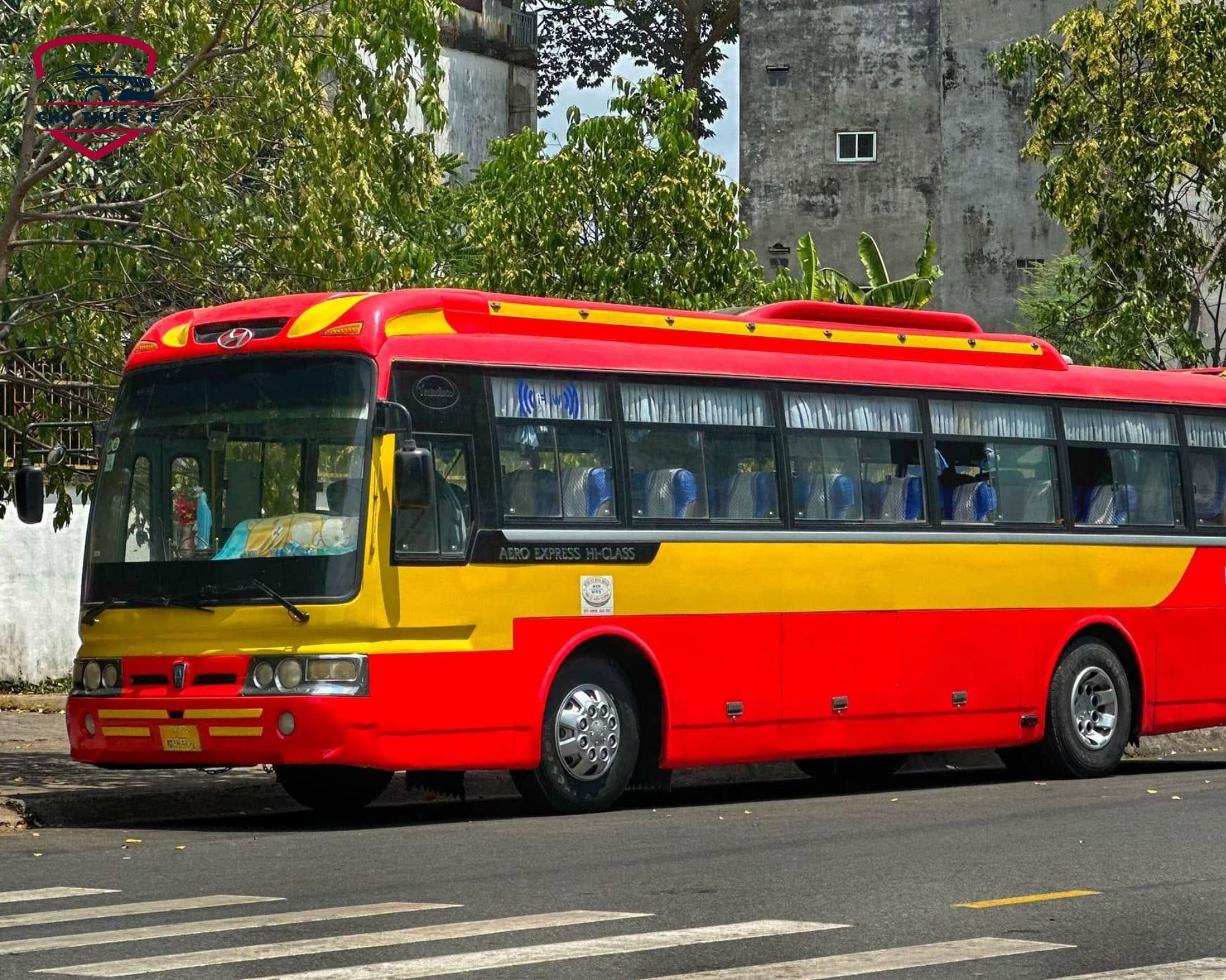 Thiết kế mềm mại, sang trọng của dòng xe Hyundai Aero Hi Class