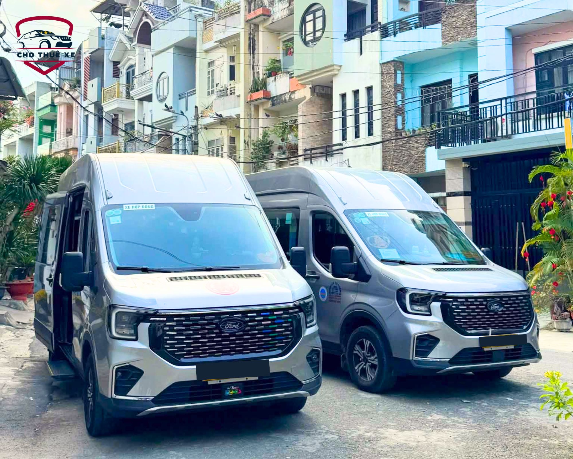 Thuê xe đi Đà Lạt với hai chiếc xe 16 chỗ đón tận nhà đưa đại gia đình 25 người đi Đà Lạt
