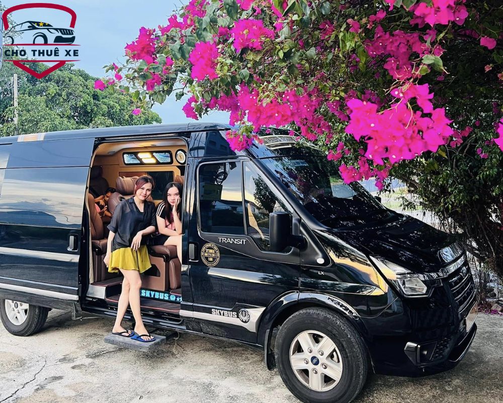 Xe limousine 9 chỗ Sài Gòn đi Đà Lạt