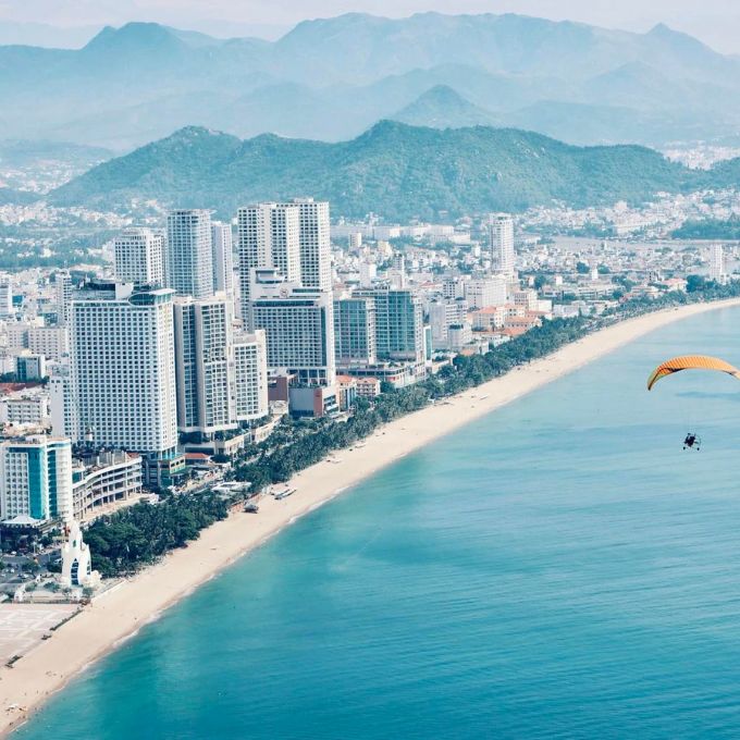 Giá thuê xe 16 chỗ đi Nha Trang