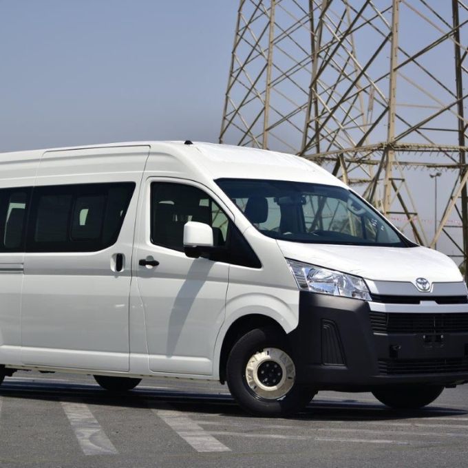Xe Toyota Hiace phiên bản 2024