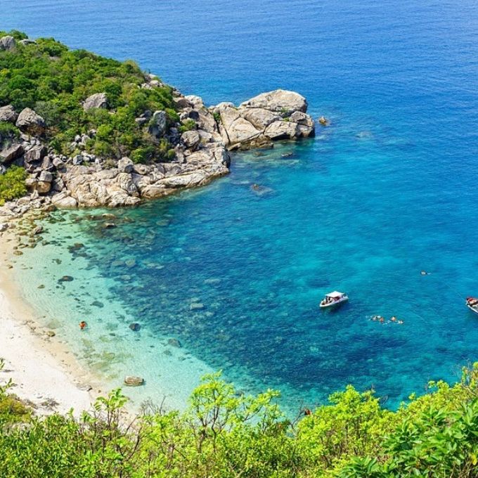 Cảnh sắc tươi đẹp chính là món quà mà mẹ thiên nhiên ban tặng cho Nha Trang