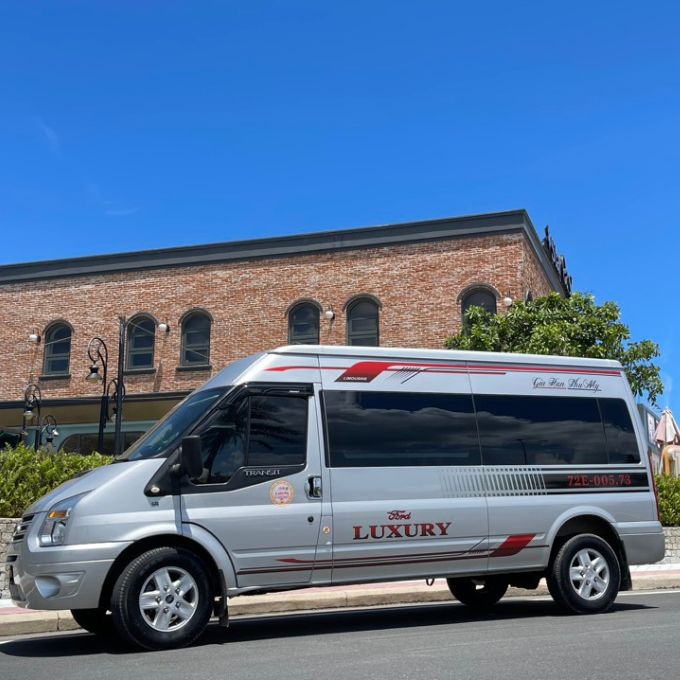 Thuê xe Limousine Nha Trang đi Đà Lạt