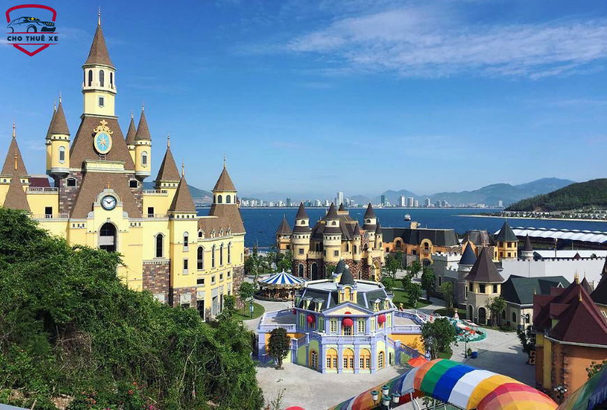 Khung cảnh Vinpearl Nha Trang vào mùa hè