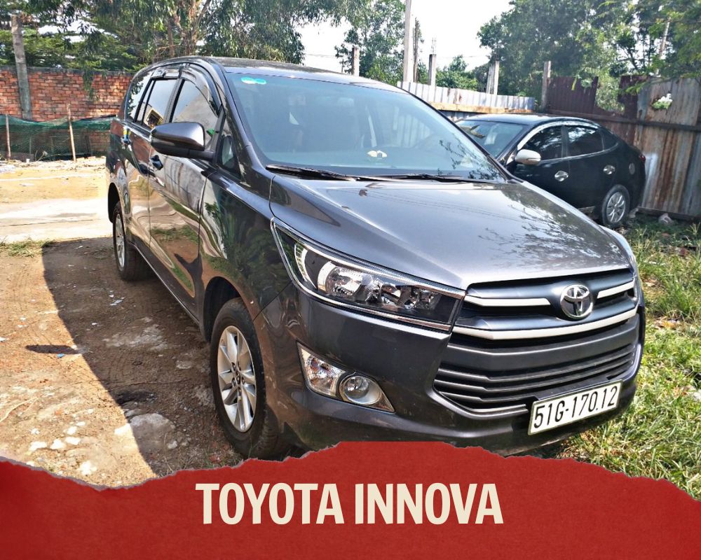 Toyota Innova 2023