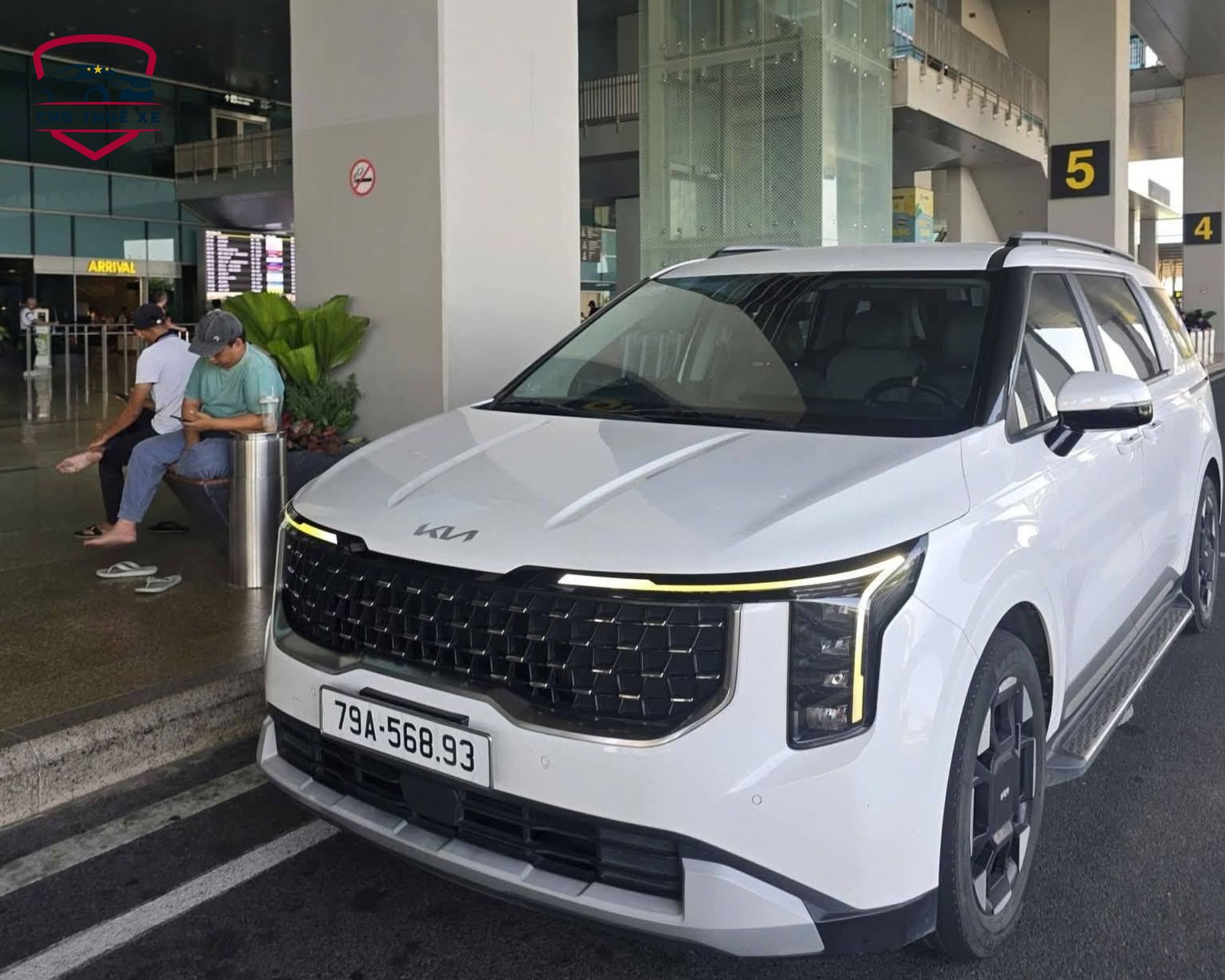 Trải nghiệm dịch vụ đưa đón sân bay Cam Ranh bằng xe 7 chỗ Kia Carnival rộng rãi và đẳng cấp