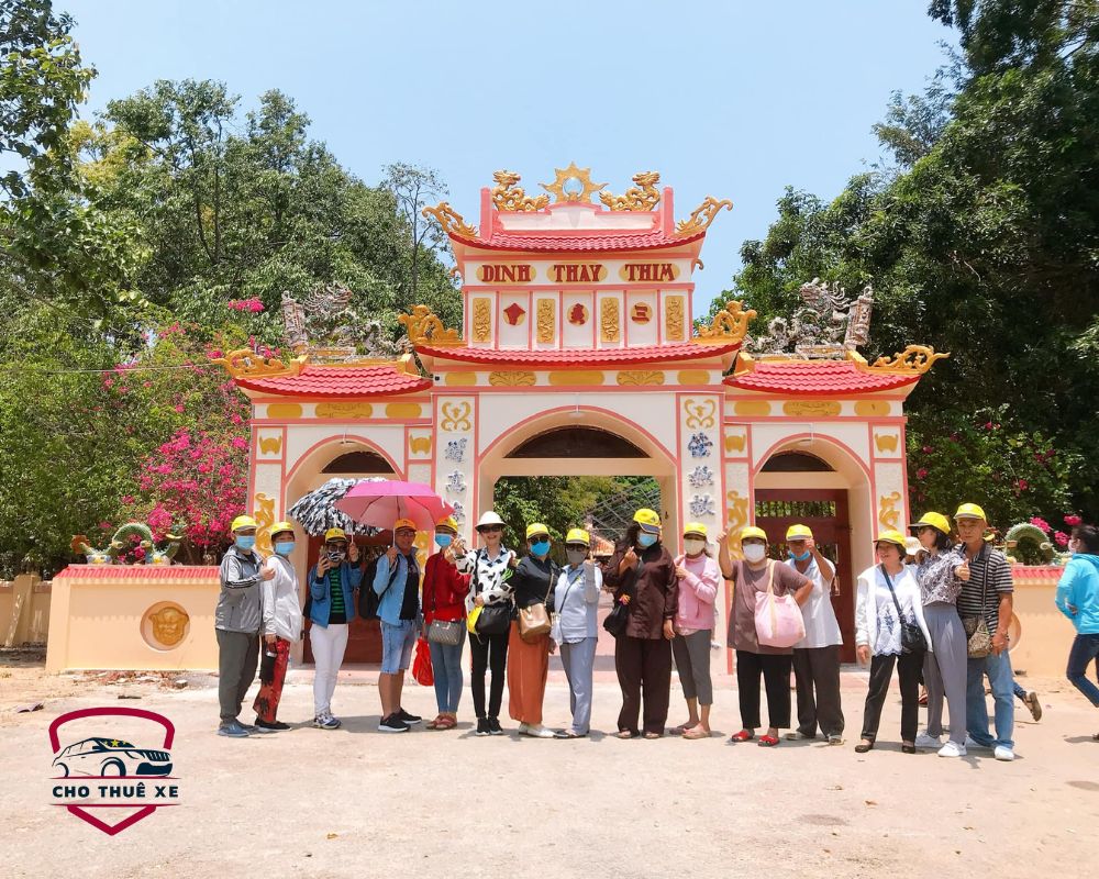 Dinh Thầy Thím