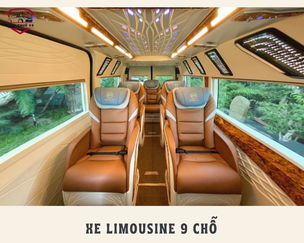 Nội thất sang trọng của xe Limousine 9 chỗ
