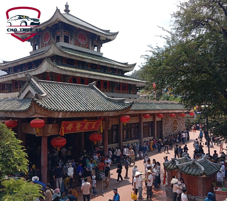 Miếu Bà Chúa Xứ Núi Sam