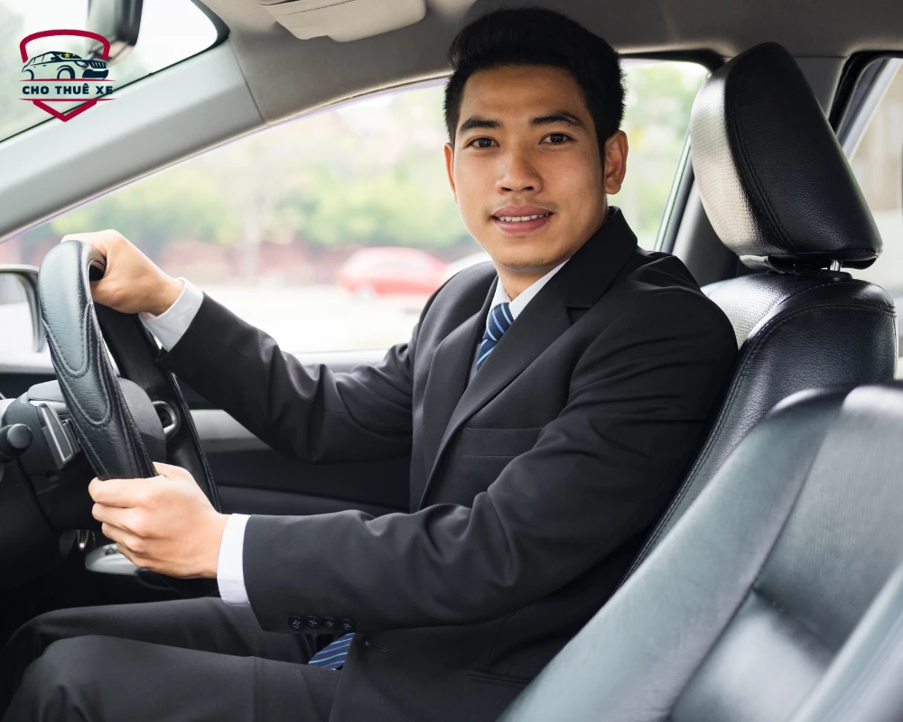 thuê xe 4 chỗ có tài xế