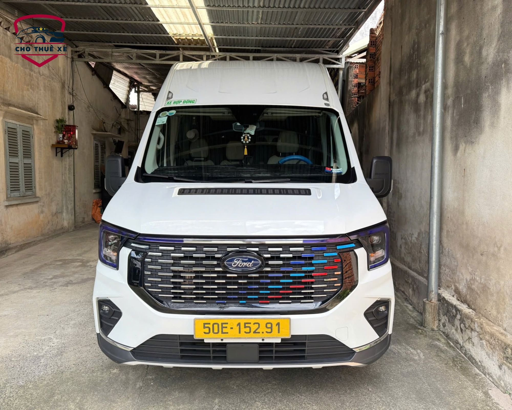 Thuê xe 16 chỗ đời mới cho chuyến đi của bạn thoải mái hơn, linh hoạt theo lịch trình của bạn