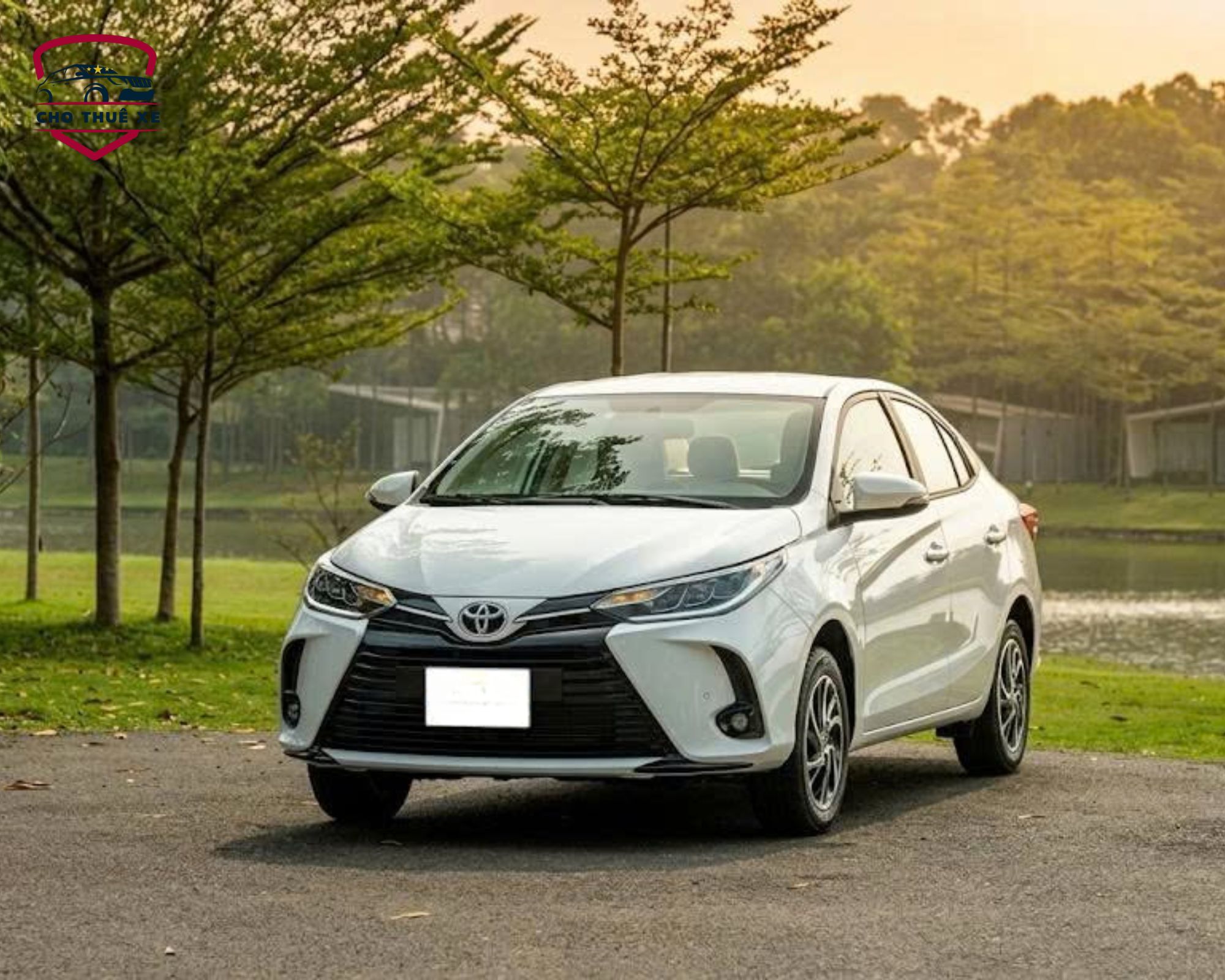 Thuê xe 4 chỗ đi du lịch