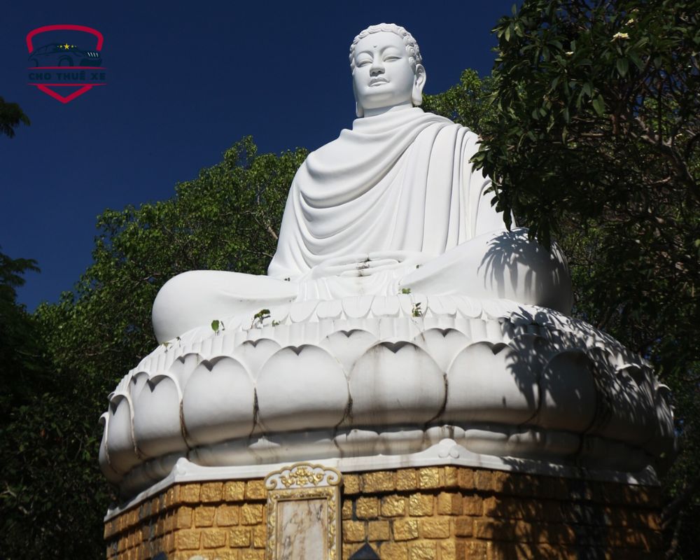 Tượng Phật Thích Ca tại Chùa Thích Ca Phật Đài, điểm du lịch tâm linh nổi bật ở Vũng Tàu
