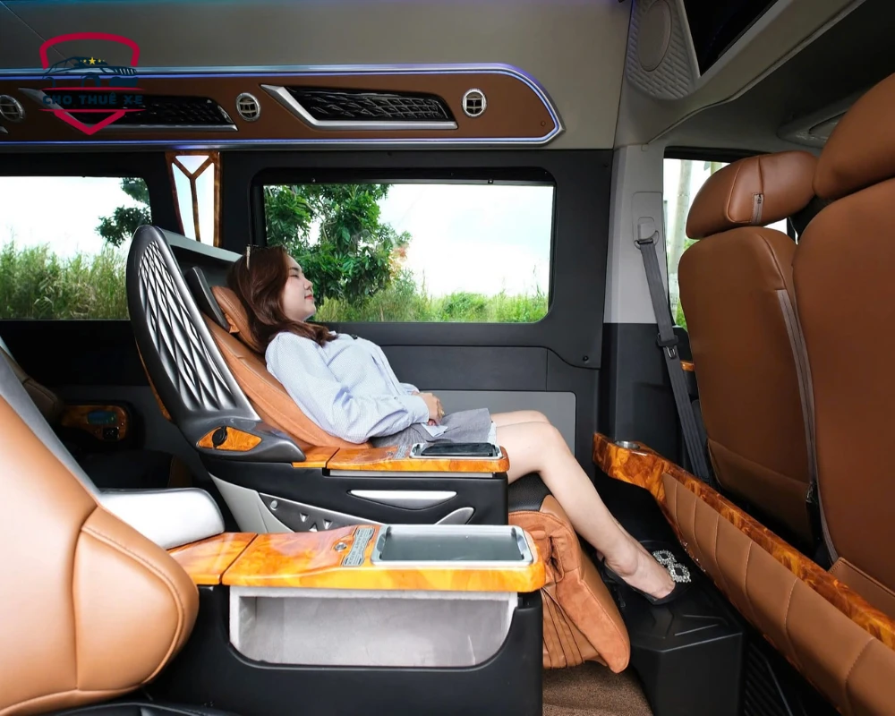 cho thuê xe Limousine tự lái