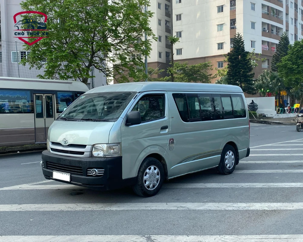 thuê xe 16 chỗ đi nội thành
