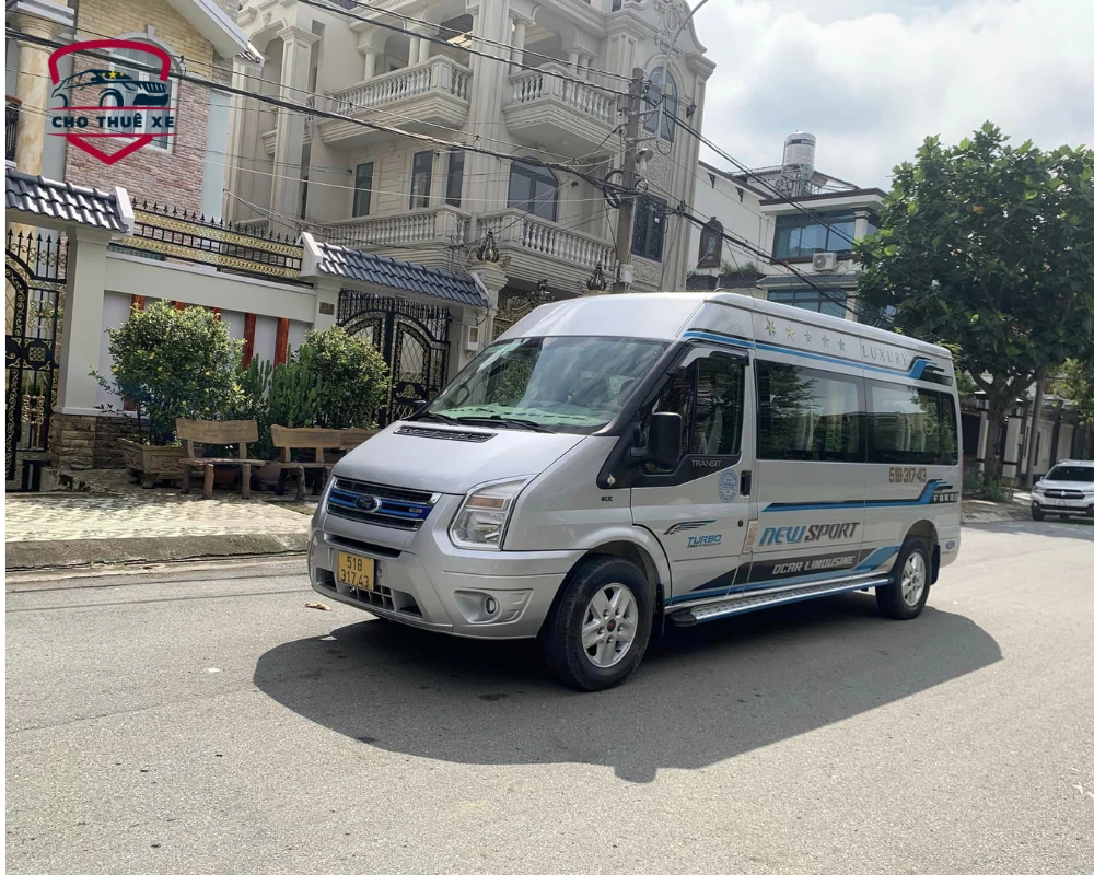 thuê xe 16 chỗ tự lái