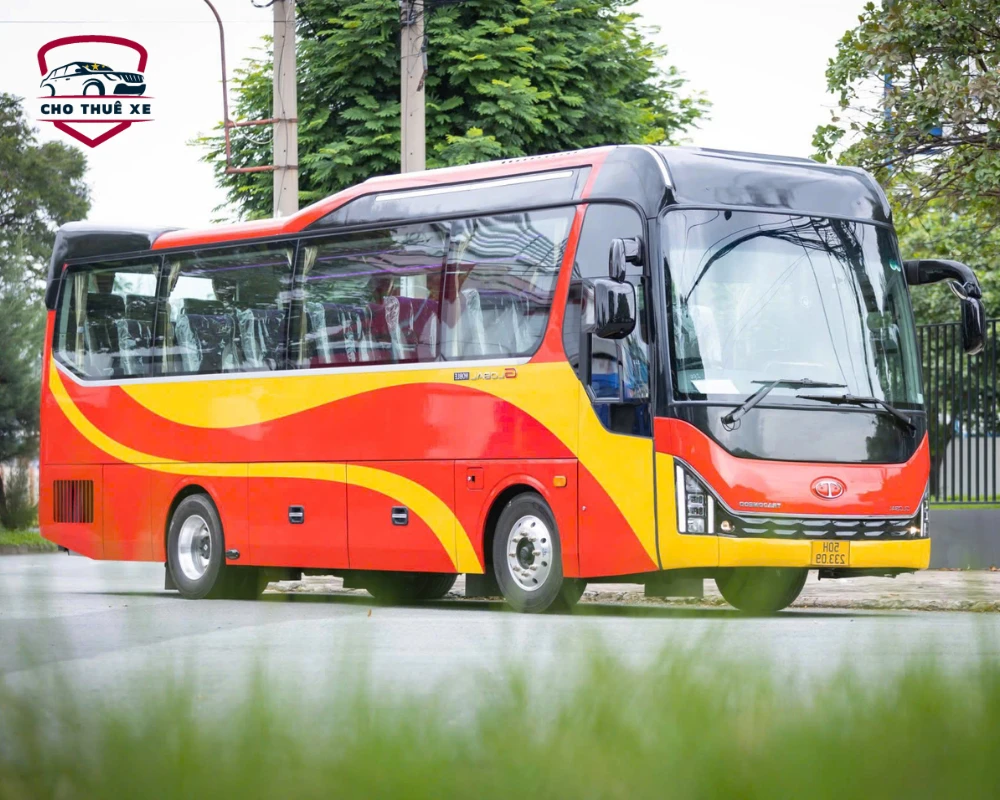 Dòng xe 29 chỗ phù hợp cho những nhóm khách nhỏ