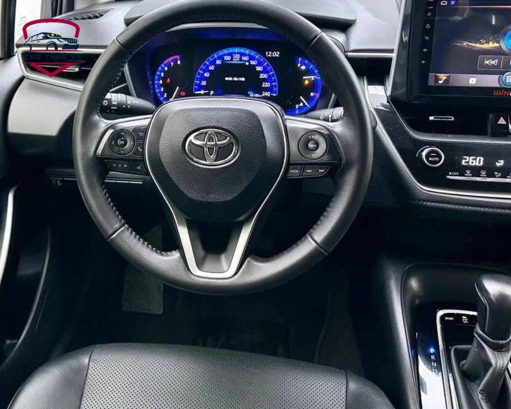 Giao diện ở ghế lái của Toyota Corolla