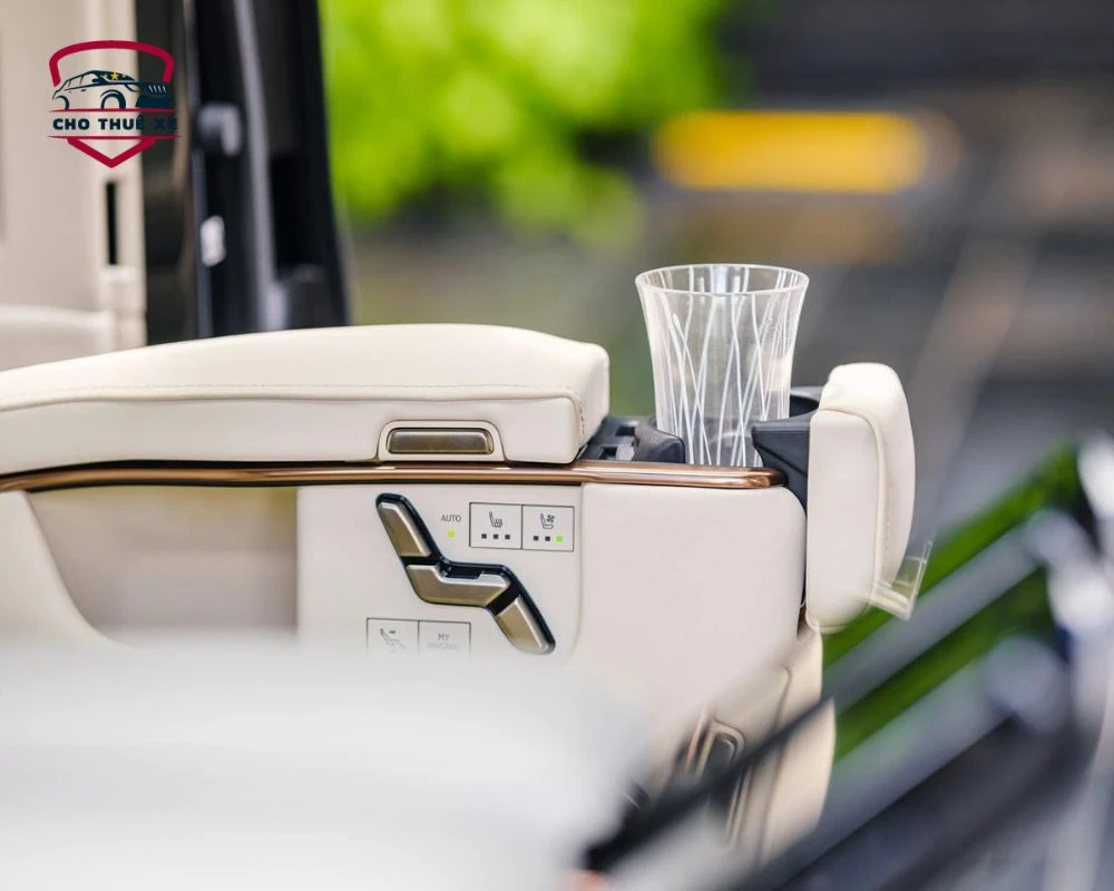 Trang thiết bị trên Xe Lexus LM 500h sang trọng