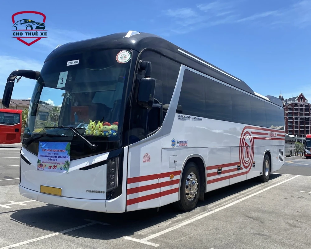 Xe 45 Chỗ đưa đoàn khách đi company trip cuối năm ở Tây Ninh