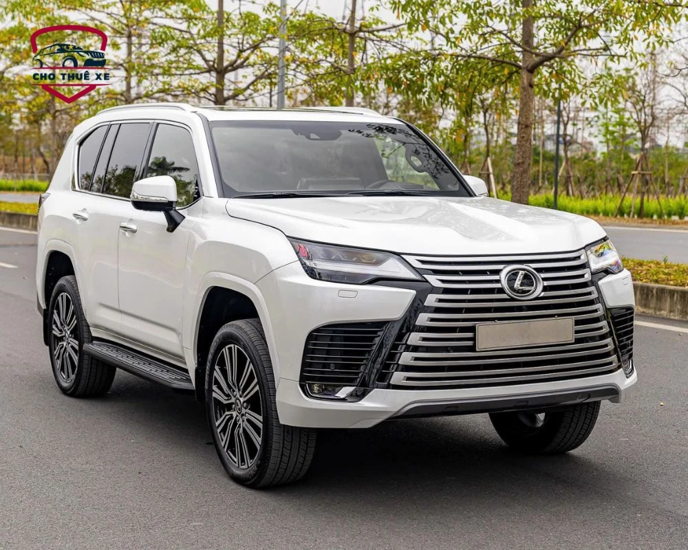 Xe Lexus LX600 VIP