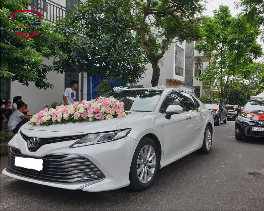 Cho thuê xe hoa Camry