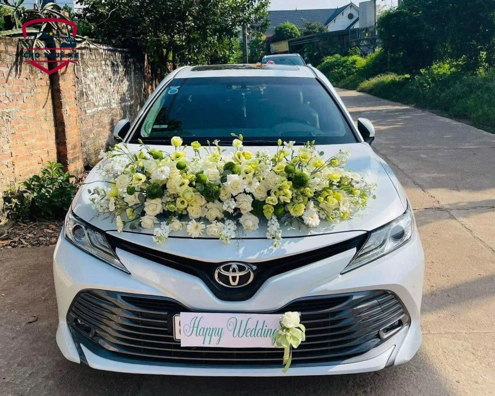 Cho thuê xe hoa cưới Camry