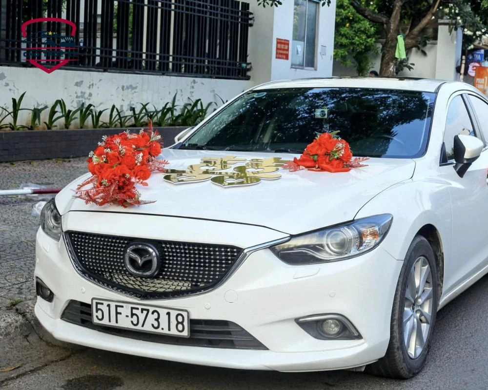 Cho thuê xe hoa cưới Mazda 6