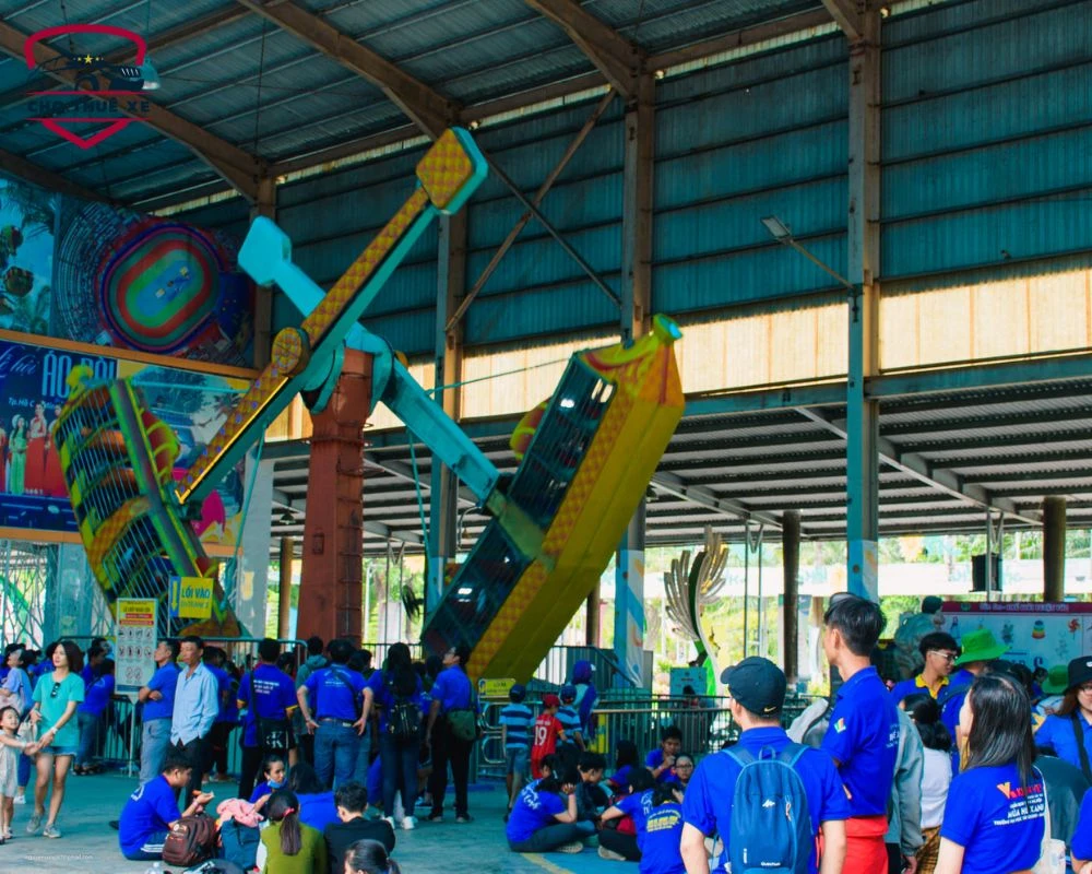 Công viên Văn hóa Đầm Sen