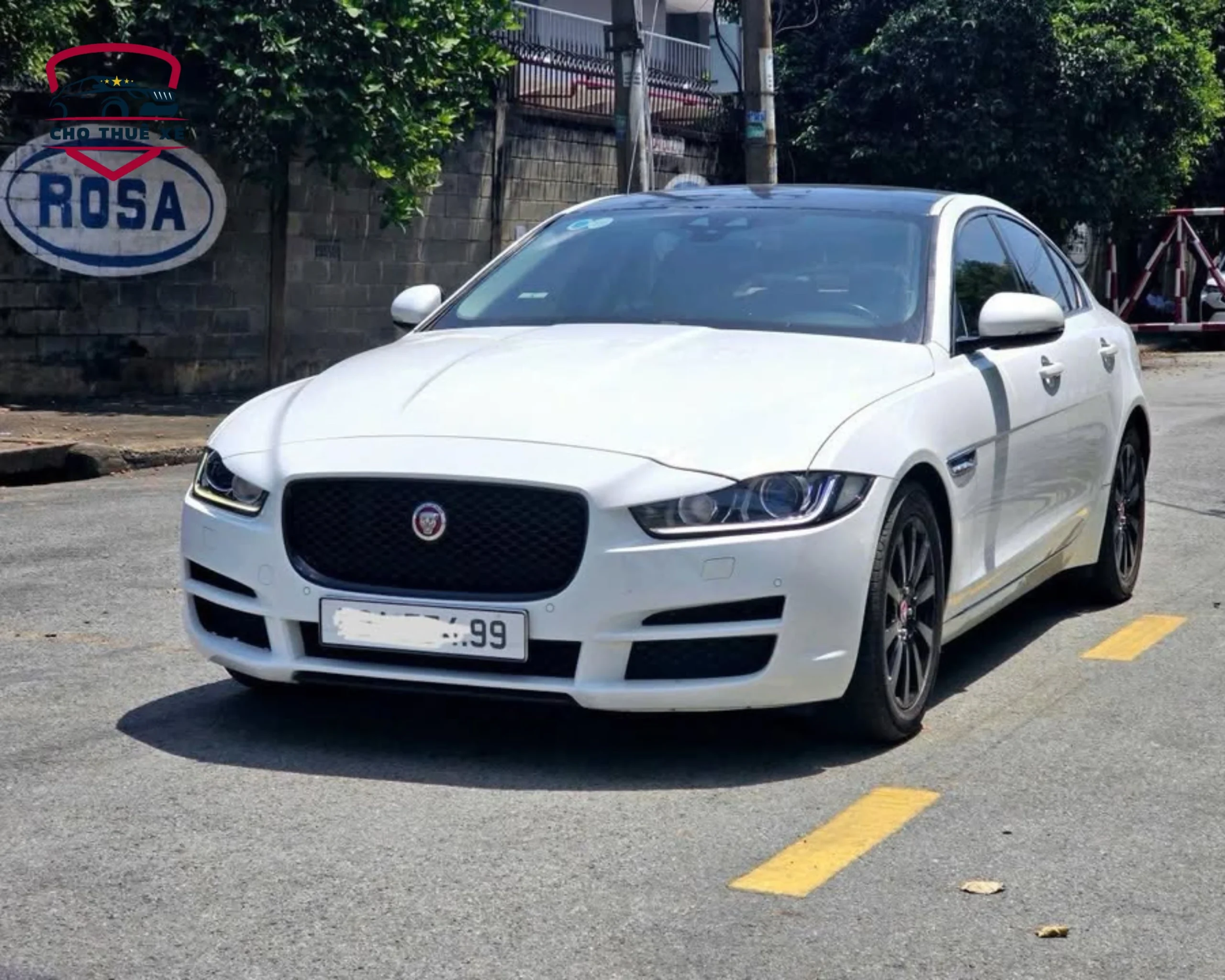 Jaguar XE dòng xe khá được ưa chuộng tại Việt Nam