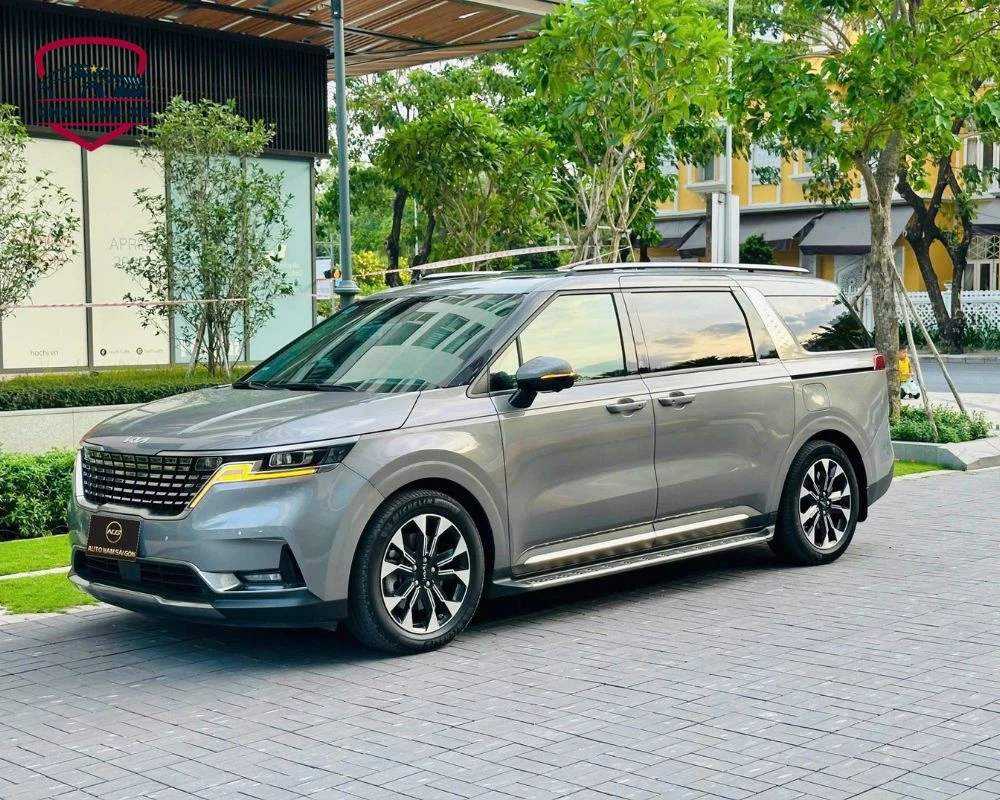 KIA Canival