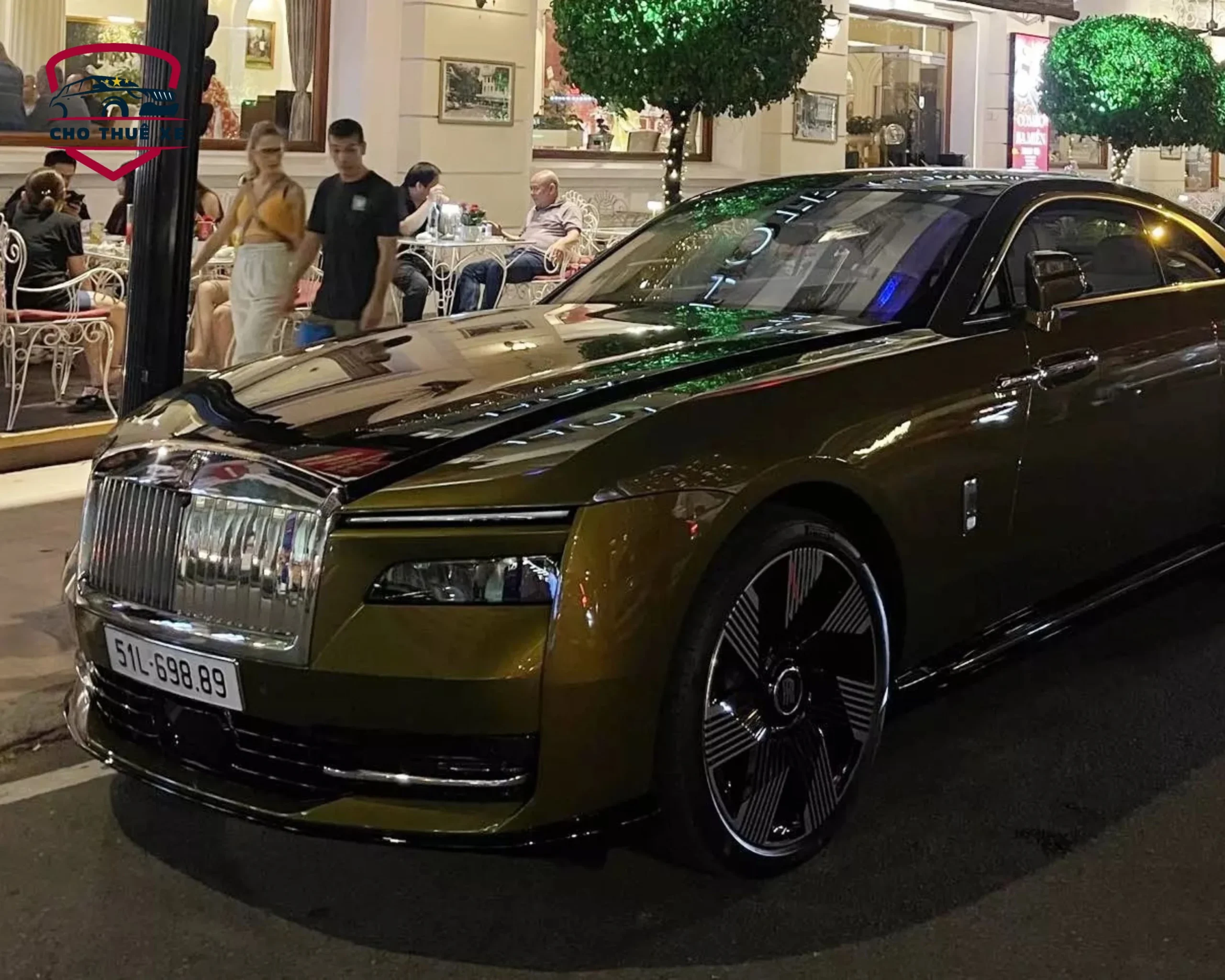 Rolls-Royce Spectre thứ 2 tại Việt Nam