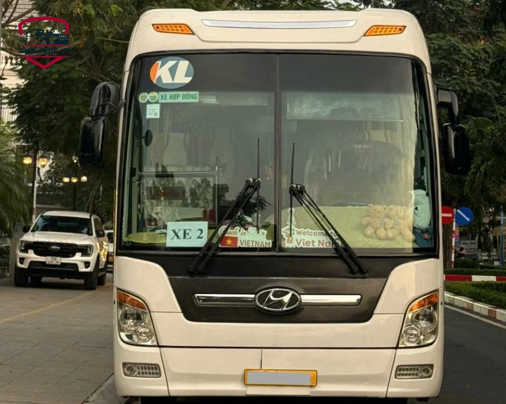 Xe Huyndai Universe 45 chỗ đi Bến Tre
