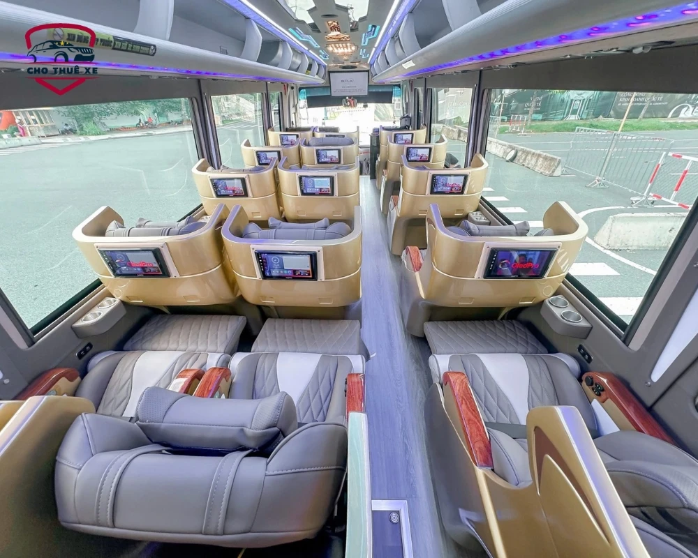 Xe limousine đi Bến Tre